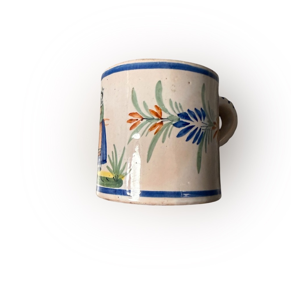 Vintage Henriot Quimper Hand Painted Faience Mug Breton Figure France - Picture 2 of 7